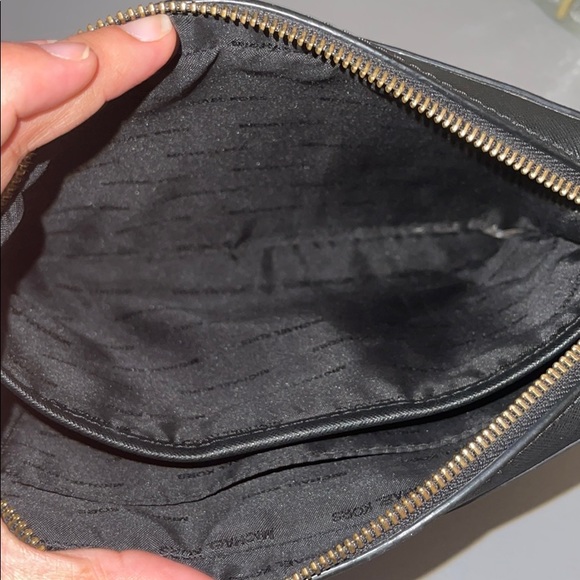 Reposhing this bag - Picture 5 of 7